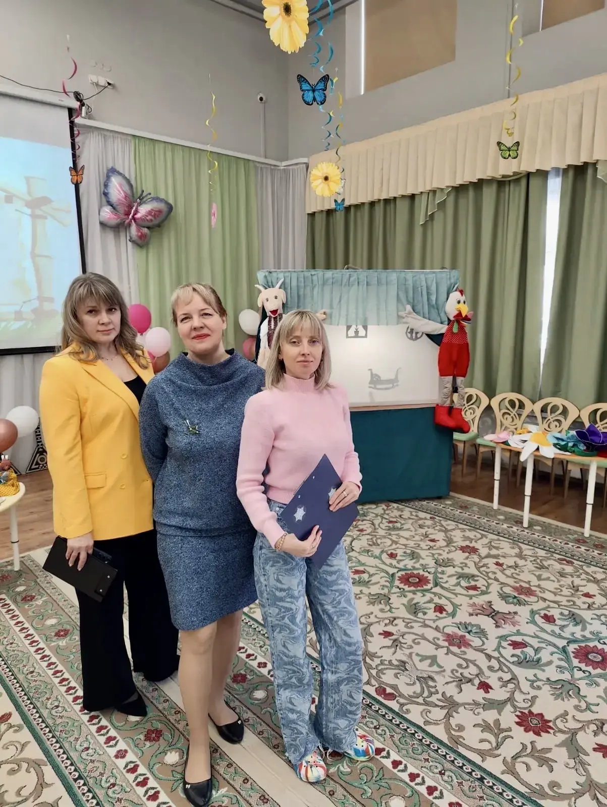 ЗАБАВНЫЕ НОВОСТИ🏡  В преддверии Международного дня театра в «Забаве» на Покровской педагоги театраль