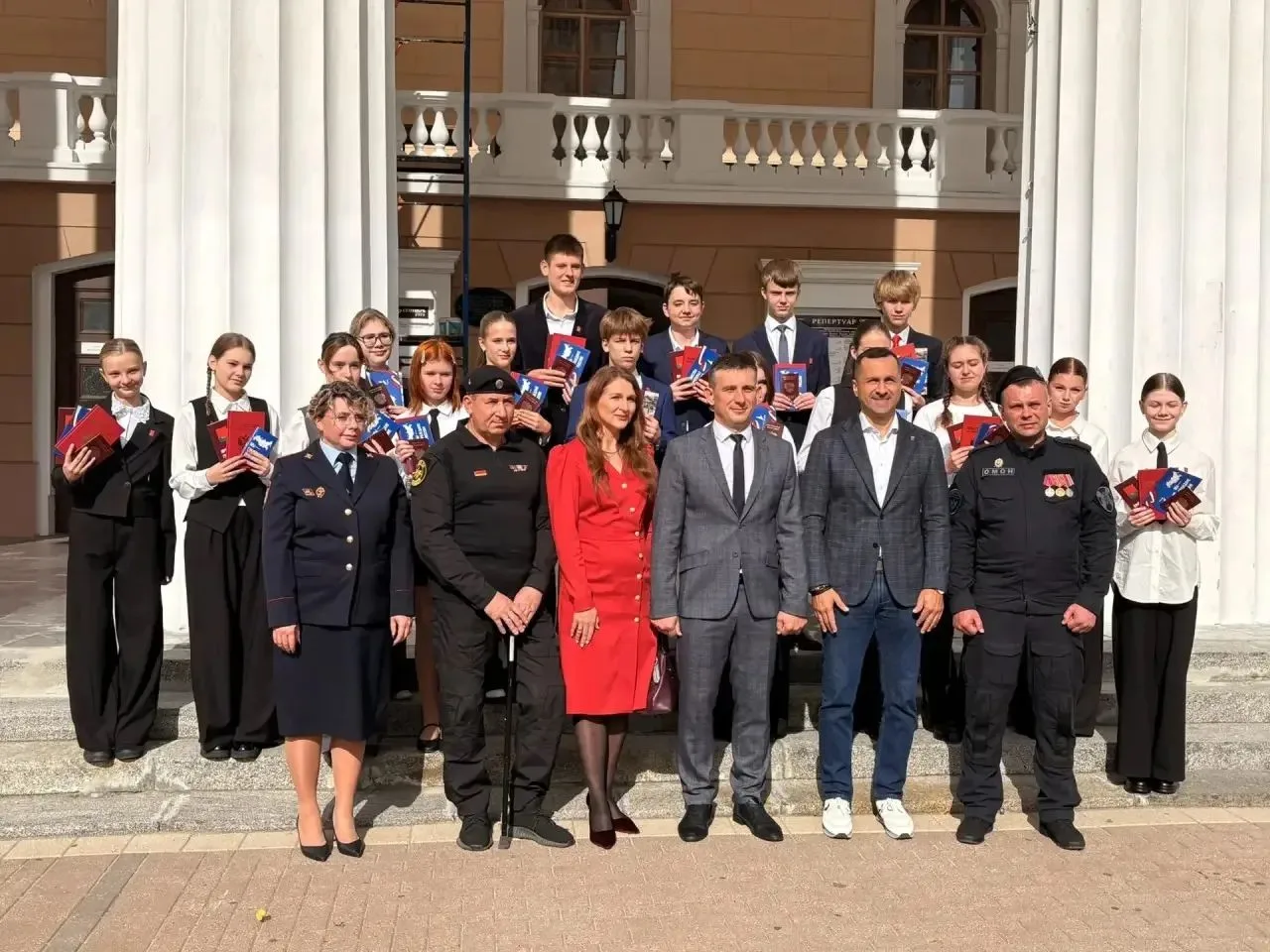 Сегодня прошло очередное вручение паспортов лучшим ученикам Советского района. От нашей...
