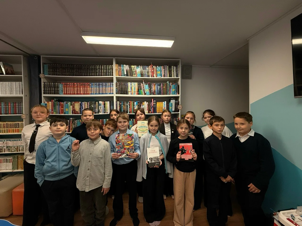 Сегодня учащиеся 4 «Б» класса, классный руководитель Суровцева Л.П., посетили отдел сем...