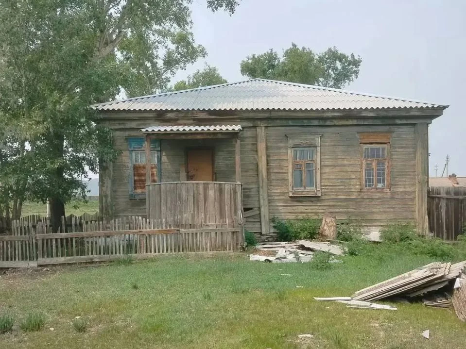 Благодаря ЗДК «Золотая звезда» в аале Чарков преображается старинная усадьба