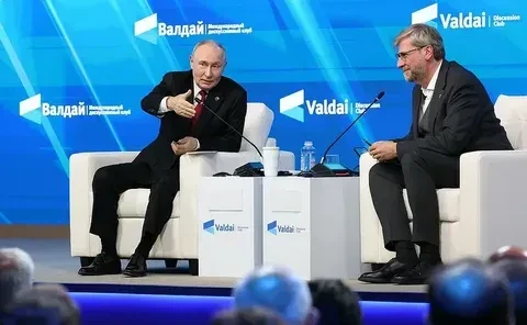 🤩 Амурская область в фокусе внимания Президента: Владимир Путин отметил роль крупнейши...