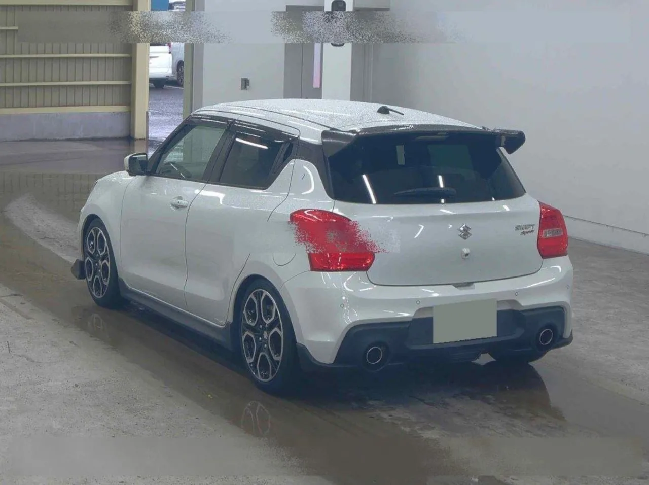 На стоке в Японии.  SUZUKI SWIFT SPORT 2021  Комплектация — SPORT Пробег — 81 тыс.км Оценка аукциона