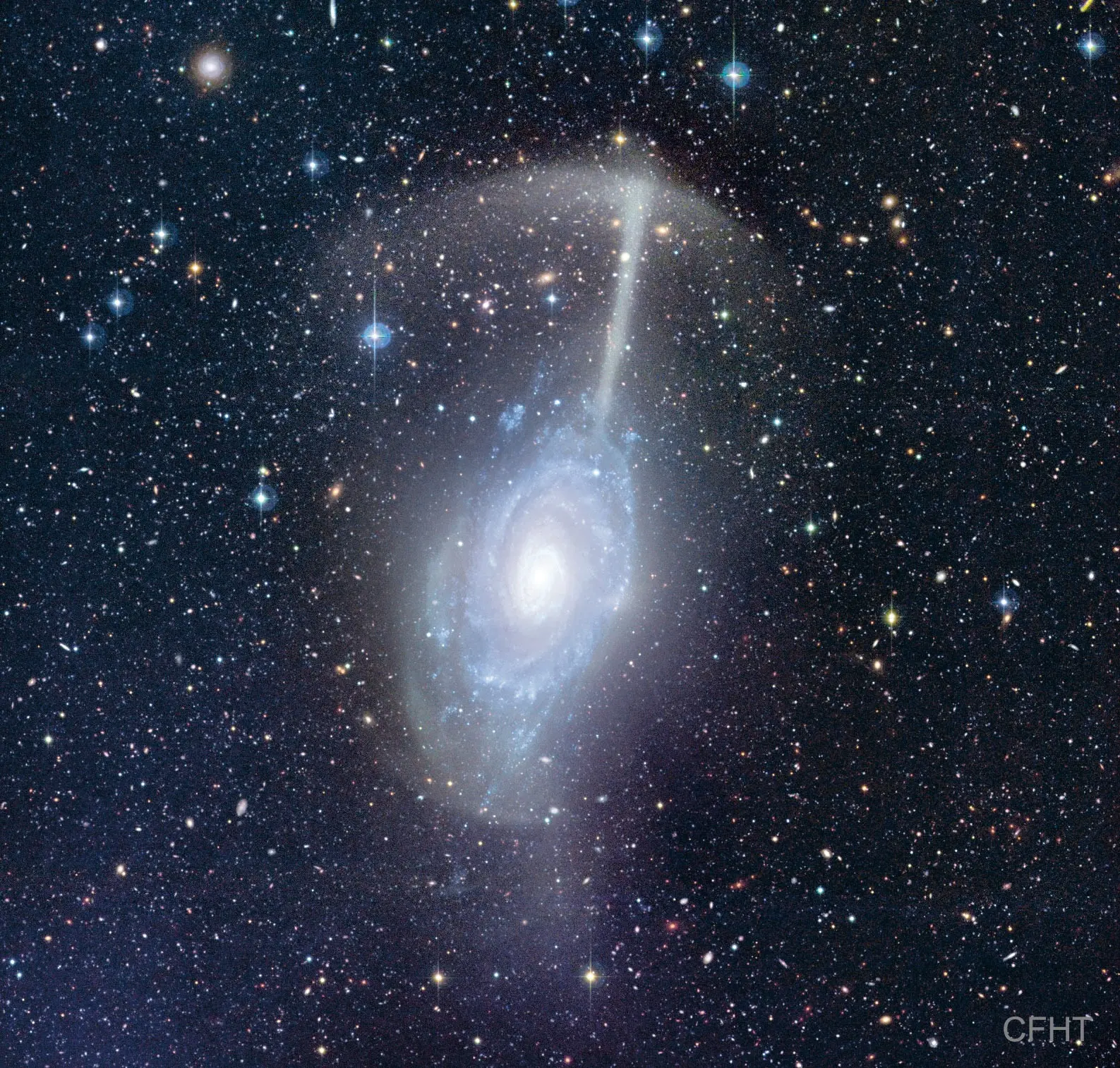 NGC 4651: галактика-зонтик [Космокадр 07.02.2022]