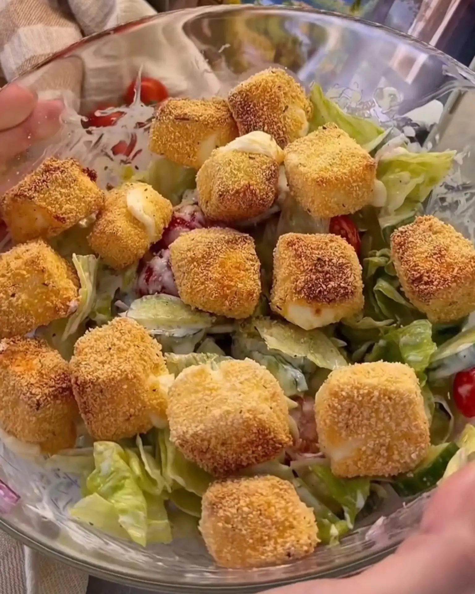 🥗 попробуйте салат с жареным сыром