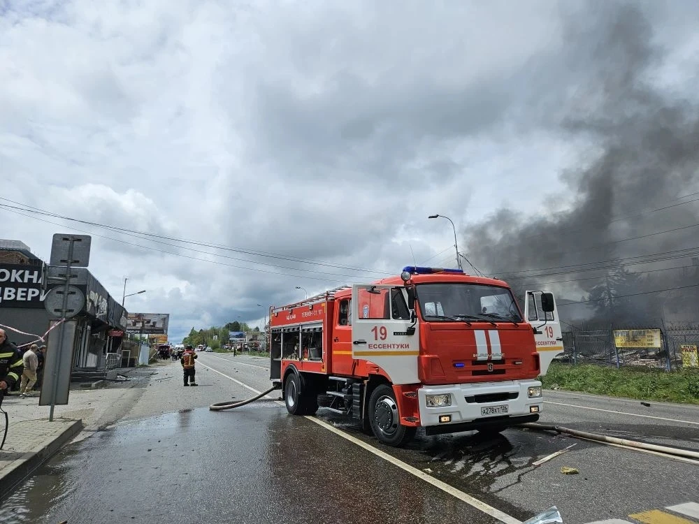 В Пятигорске при разгрузке газовоза произошёл взрыв с последующим возгоранием  🔹На месте создан штаб