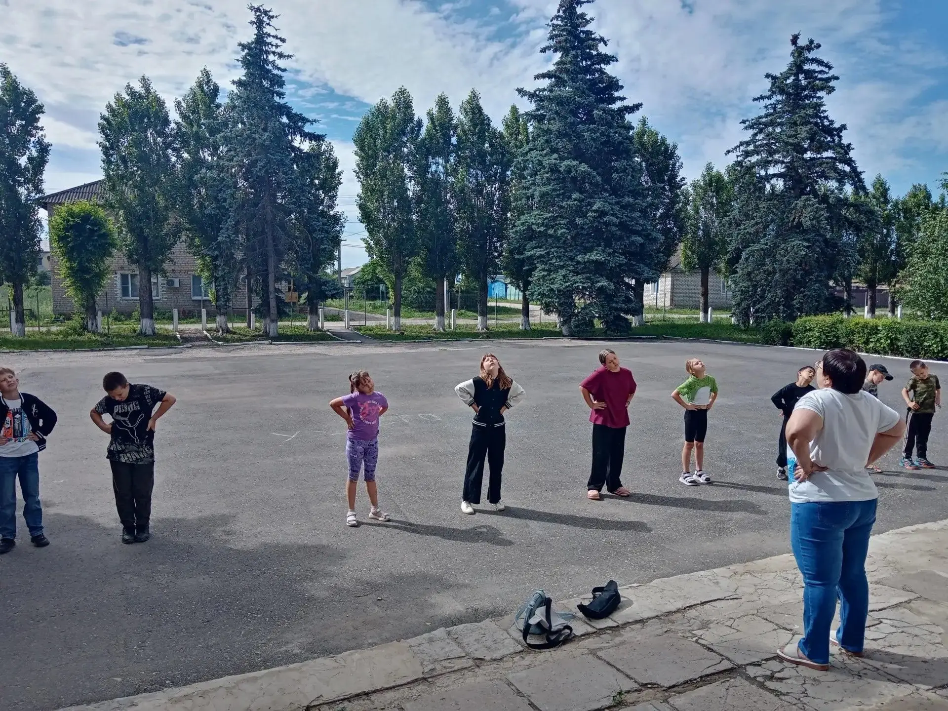 В пришкольном лагере дневного пребывания "Дружба" МКОУ "Кленовская СШ" продолжаются нас...