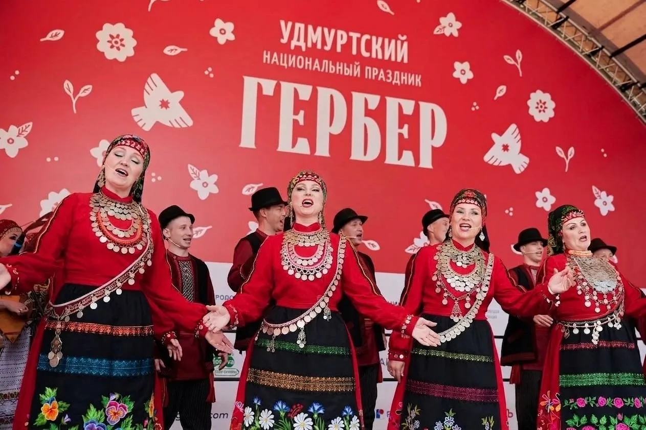 🌿 «Валче» — значит «Вместе». И именно так в Удмуртии принято встречать гостей, петь, т...