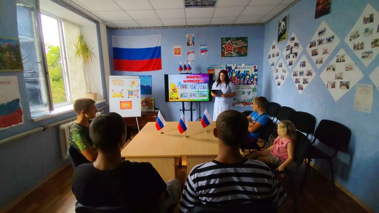 12 июня в МБУ "Новоалексеевский СДК" прошла беседа, посвященная противопожарной безопас...
