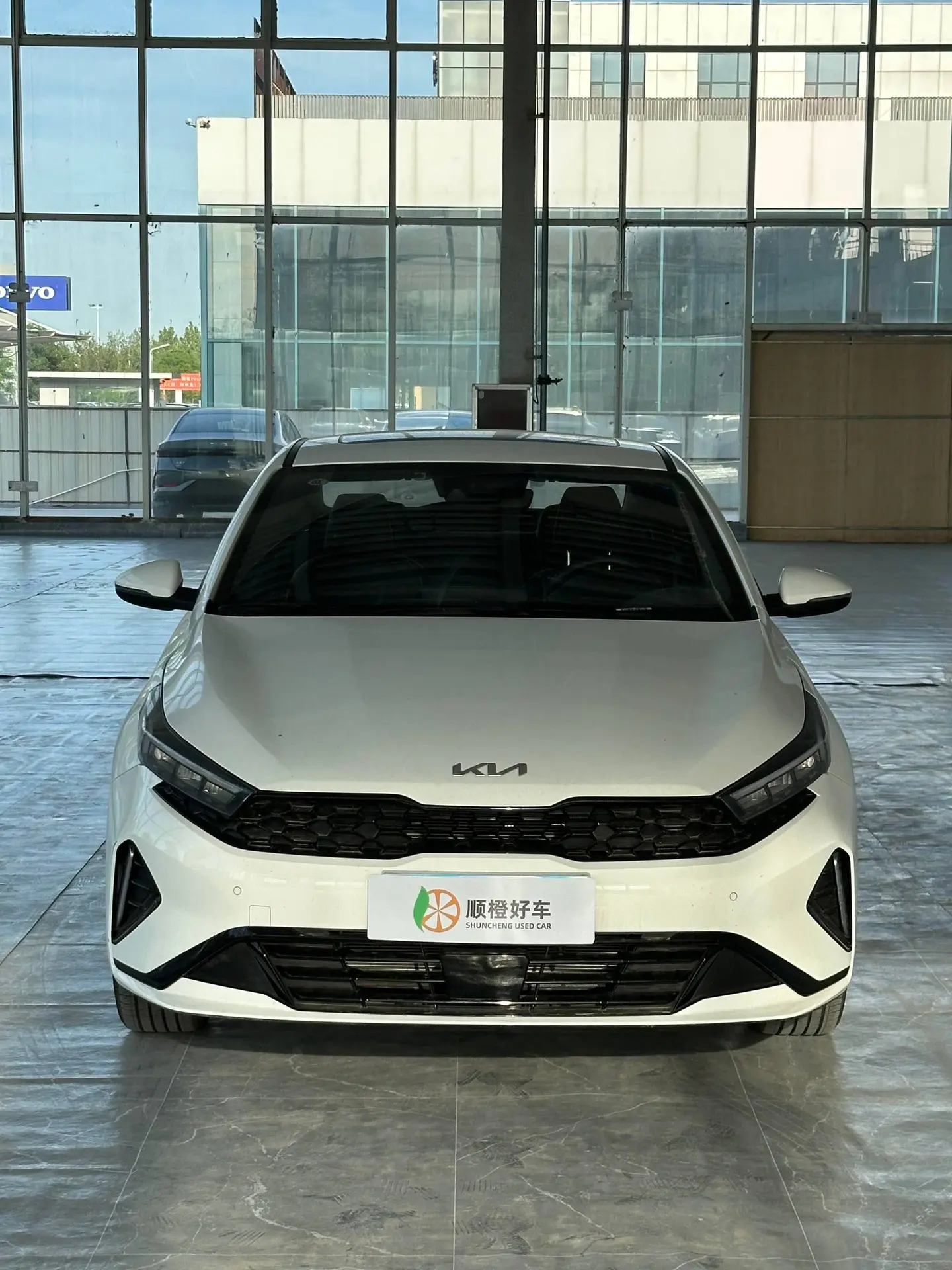 Здравствуйте, дорогие друзья!

Новая 🏎 Kia K3

2️⃣0️⃣2️⃣6️⃣ года выпуска
✔️ 1.5 л, 115 л.с., бензин