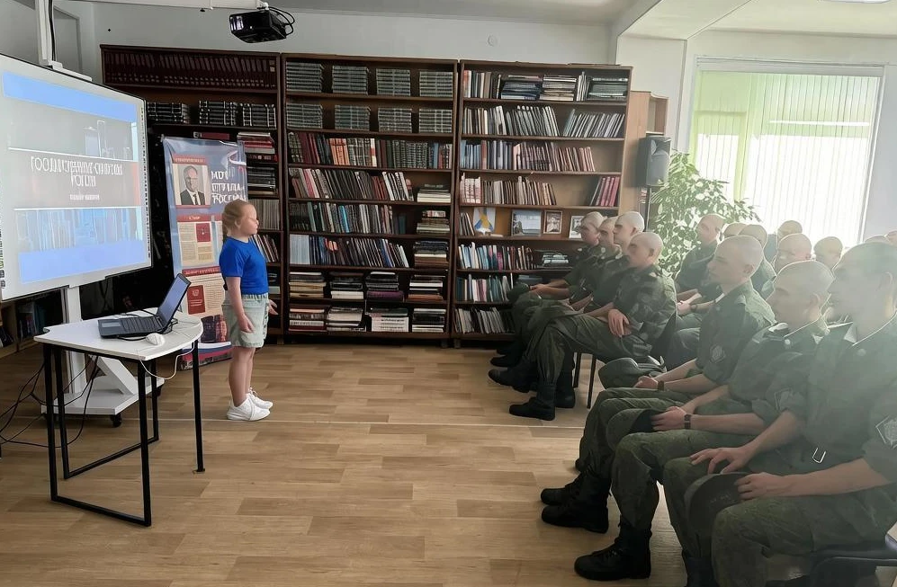 Давыдова Амалия, ученица 2 "Б" класса МБОУ "Лицей" Дальнереченского городского округа, ...