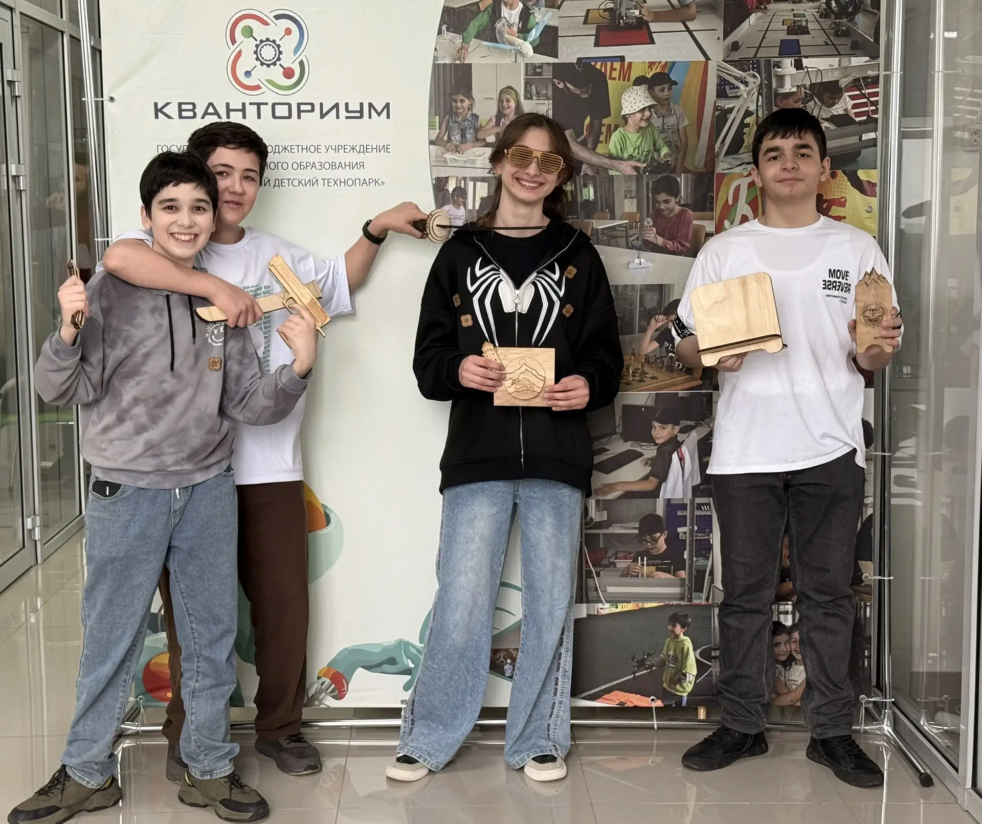 Кванториум подвёл итоги учебного года 🧡

В Кванториуме состоялась долгожданная Ярмарка — яркое и ве