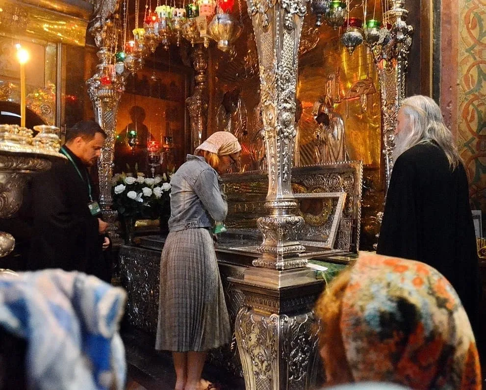 Дорогие мои! Завтра, 8 октября, в 11.00, в нашем храме — молебен с акафистом преподобно...