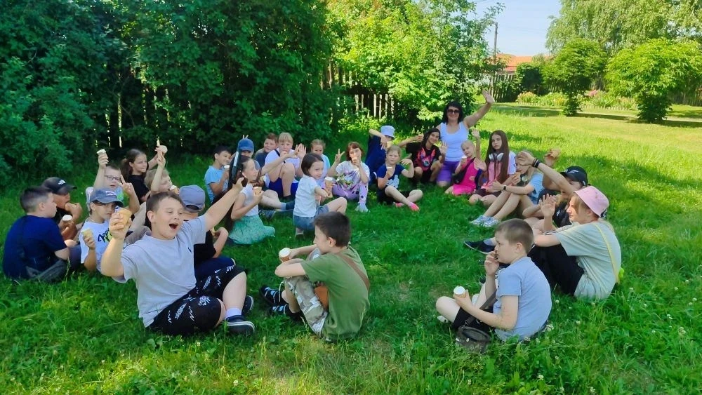 👫 В пришкольном лагере «Непоседы» каждый день похож на маленькое путешествие. Вот и 10 июня очередн