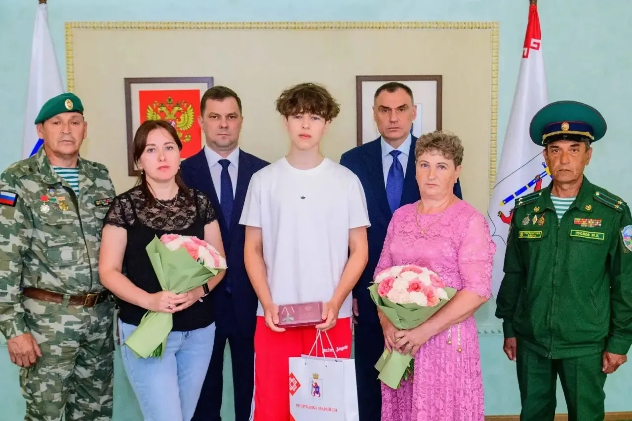 🇷🇺 Марий Эл Республикым Вуйлатыше Юрий Зайцев Российын Президентше Владимир Путинын к...