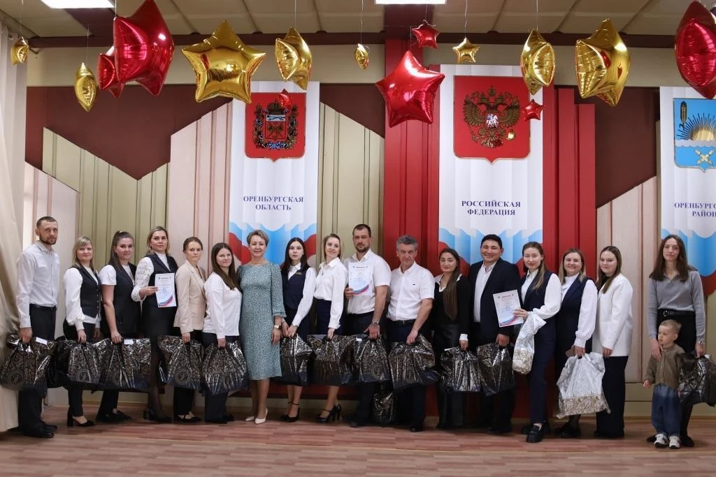 Поздравляем команду педагогов Подгороднепокровской школы занявшую второе место в Спартакиаде работни