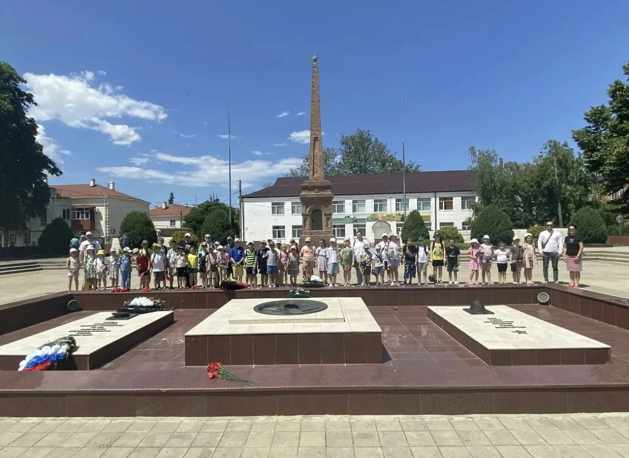💥Сегодня на базе Дом Творчества "Родничок"  развернулось настоящее патриотическое состязание! 

В в
