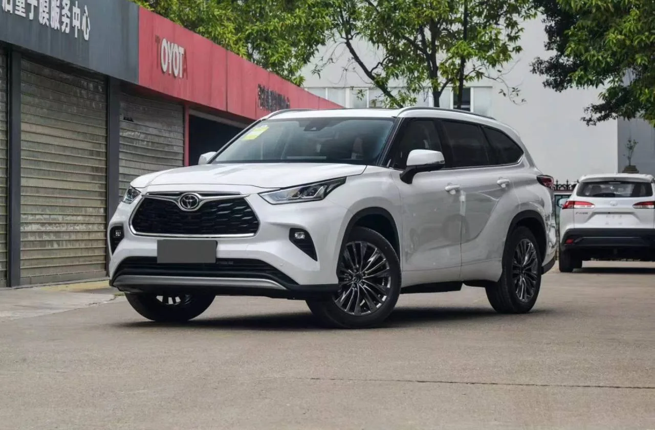 🇨🇳  Новый Toyota Highlander