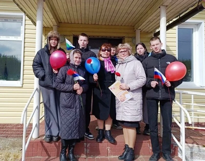 🎈ПРАЗДНИК ВЕСНЫ И ТРУДА🎈                                                             ...