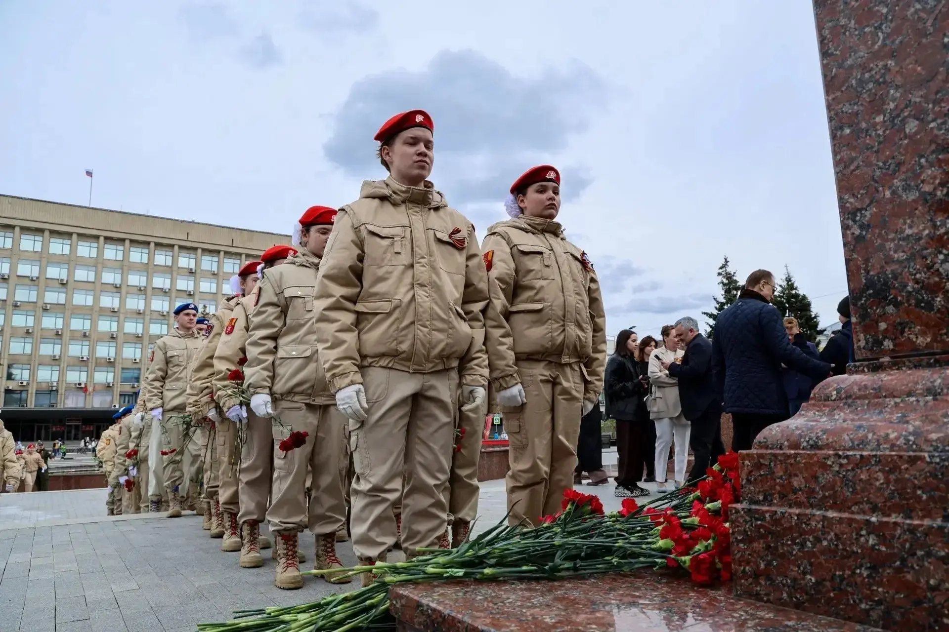 🔥День Победы - это праздник с сединою на висках, это радость, со слезами на глазах   👍Юнармейцы отря