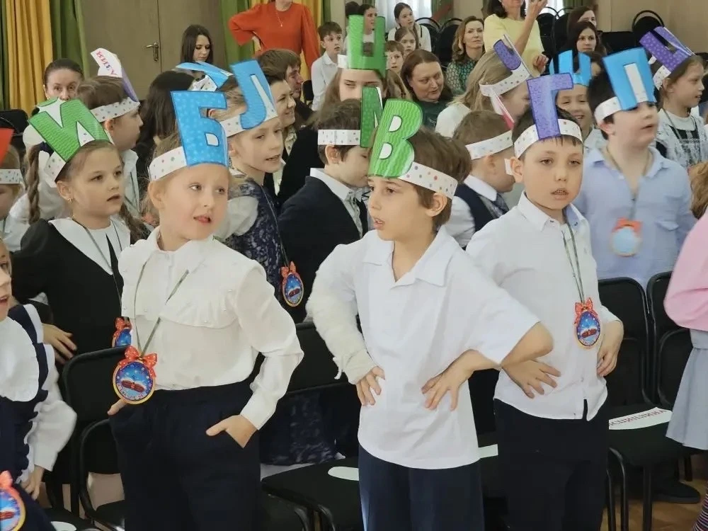 🎓Азбука, прощай!    Для первоклассников сегодня особенный день! Совсем недавно, немного взволнованны