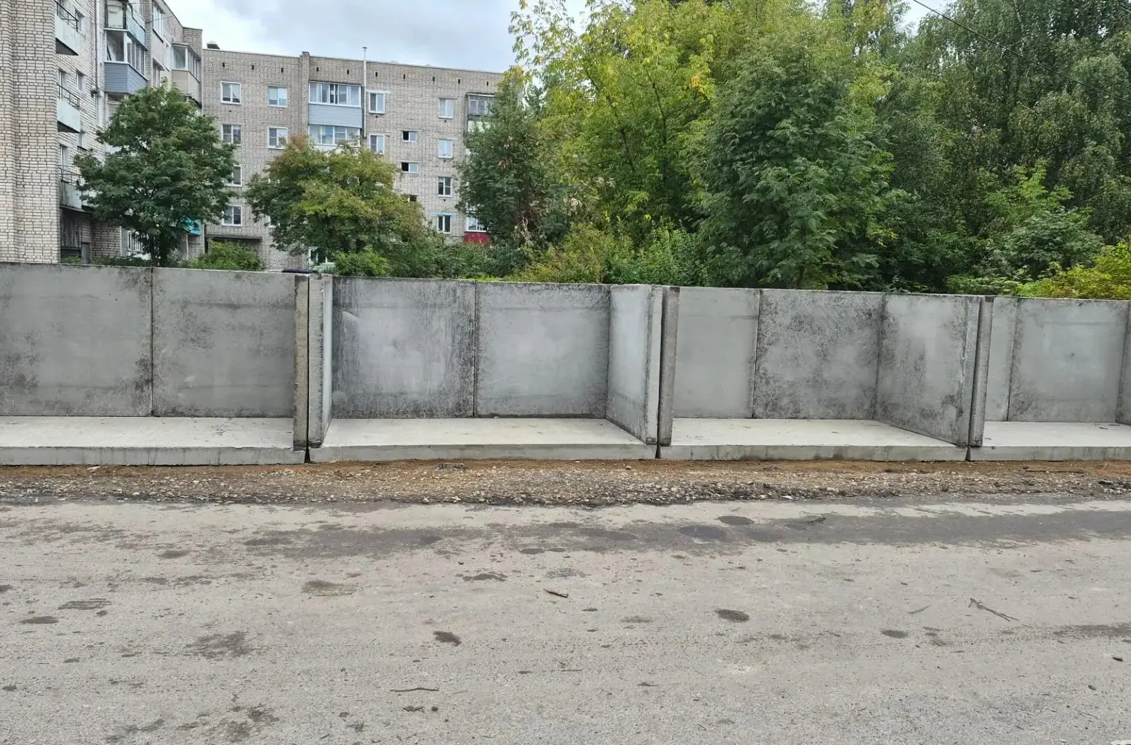 🗑 Новые контейнерные площадки установлены!
