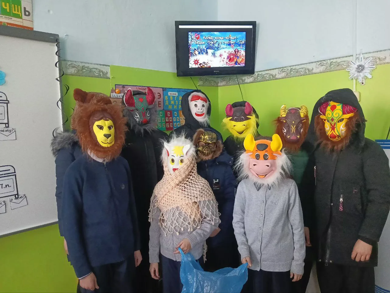 19.01. 26 г в нашей школе прошло мероприятие посвящённое колядкам и Крещение Господне. ...