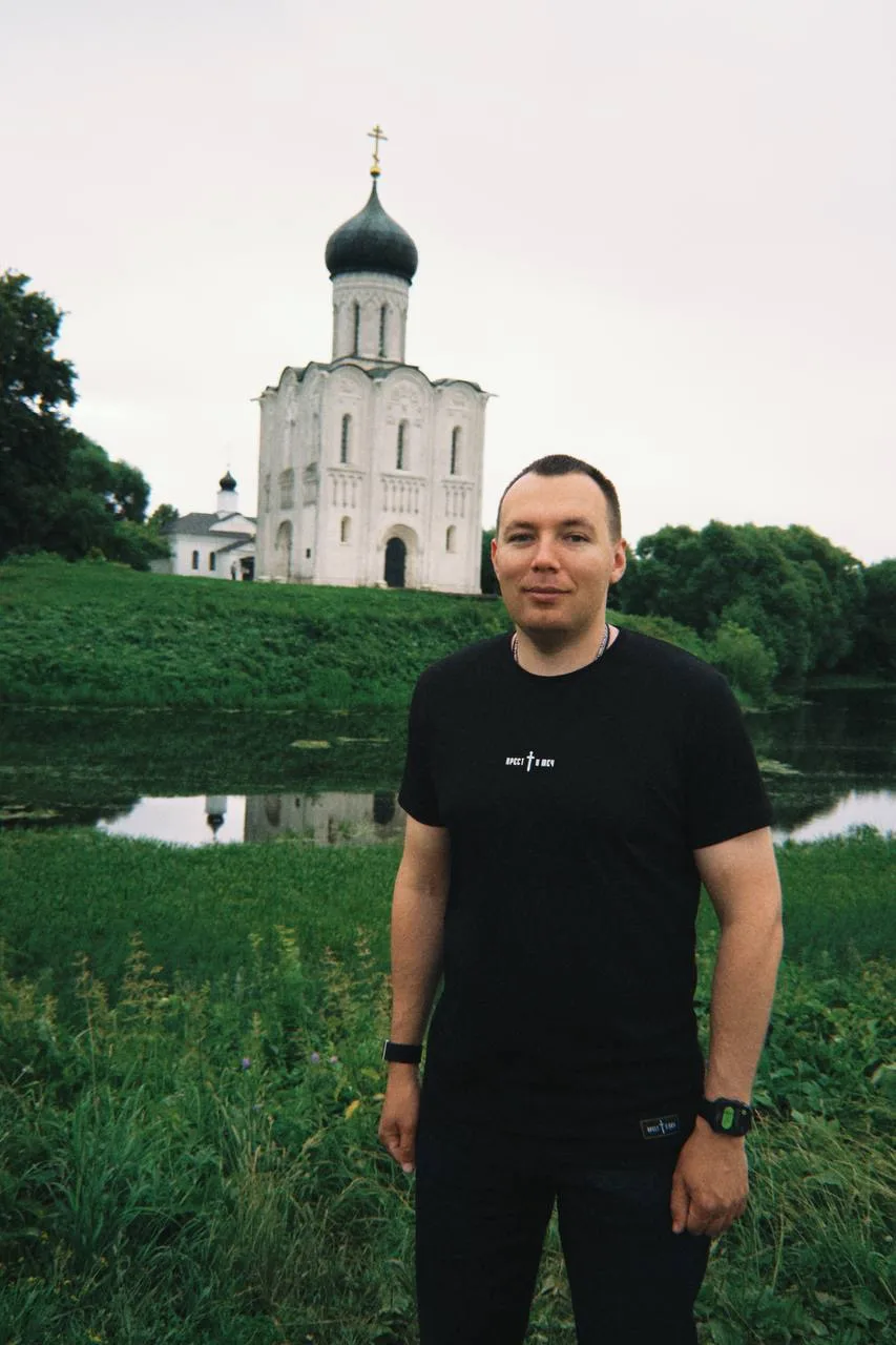 Посетил храм Покрова на Нерли 🙏🏻

Этот белокаменный храм на берегу реки Нерли во Владимирской обла