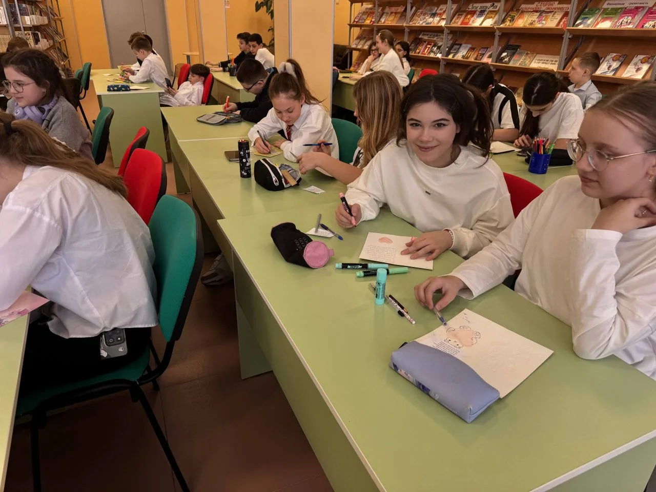 🌸 В преддверии самого весеннего праздника – 8 Марта – в Видновской гимназии было особенно творчески 
