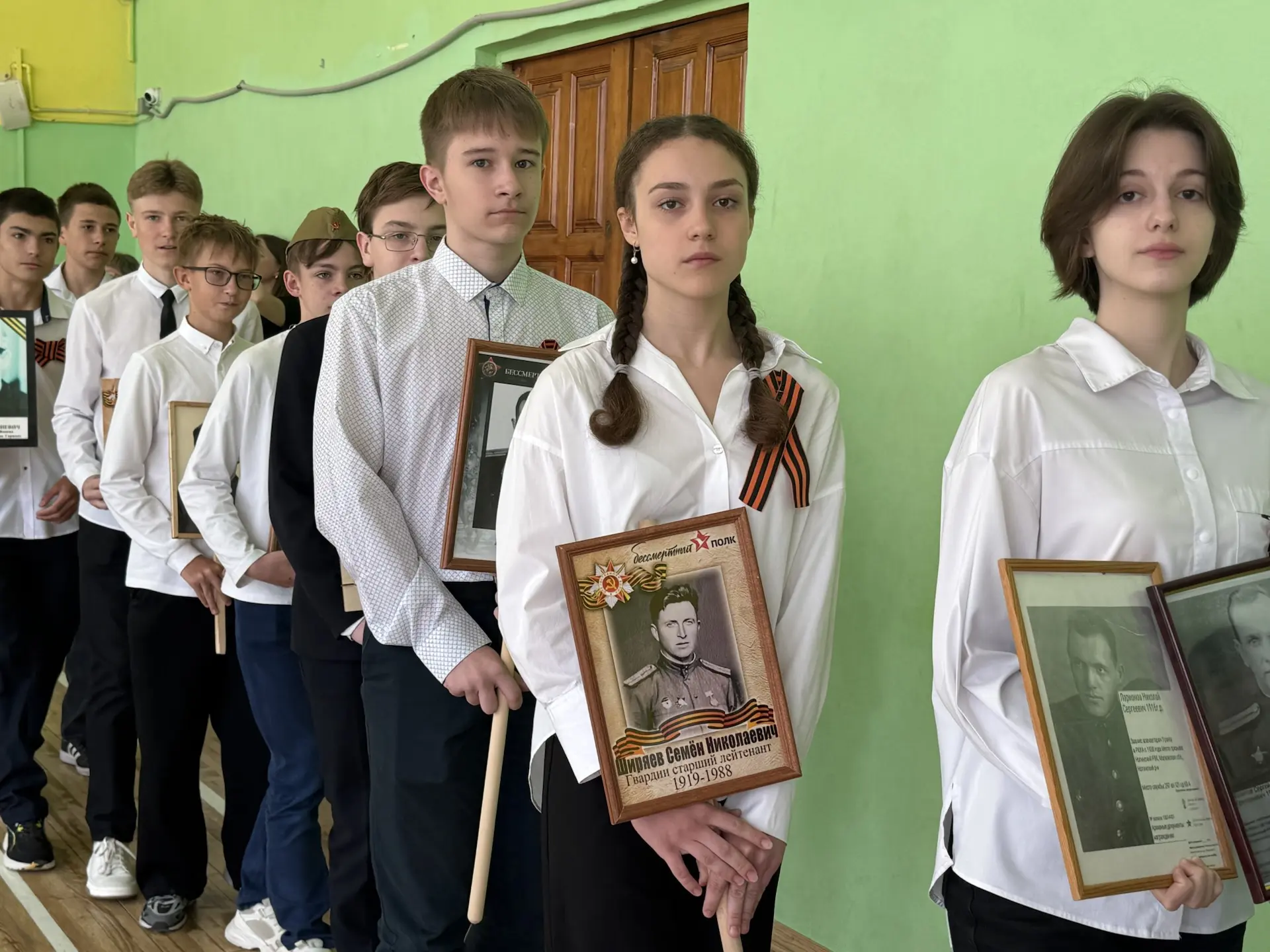 В преддверии 81-й годовщины Победы над фашизмом ученики корпуса 3 Центра образования N2 собрались на