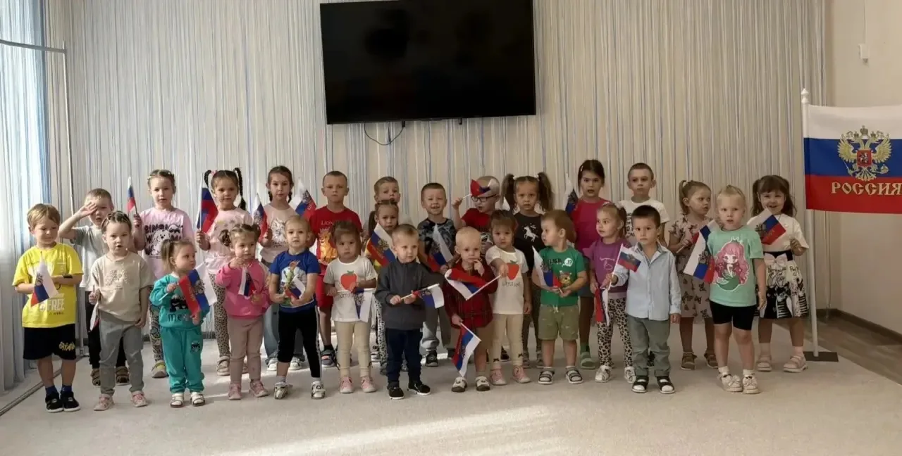 Сегодня в нашем детском саду " Колокольчик" прошло яркое и познавательное мероприятие, ...