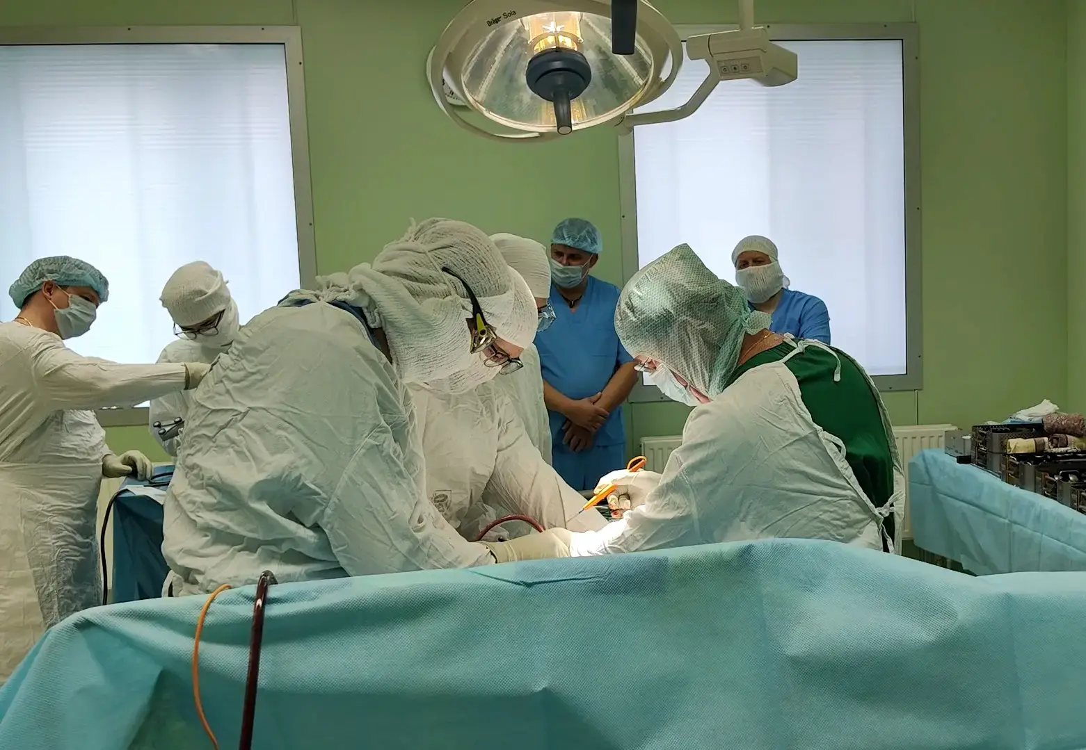 В Сургутской травматологической больнице продолжают оказывать специализированную высокотехнологичную