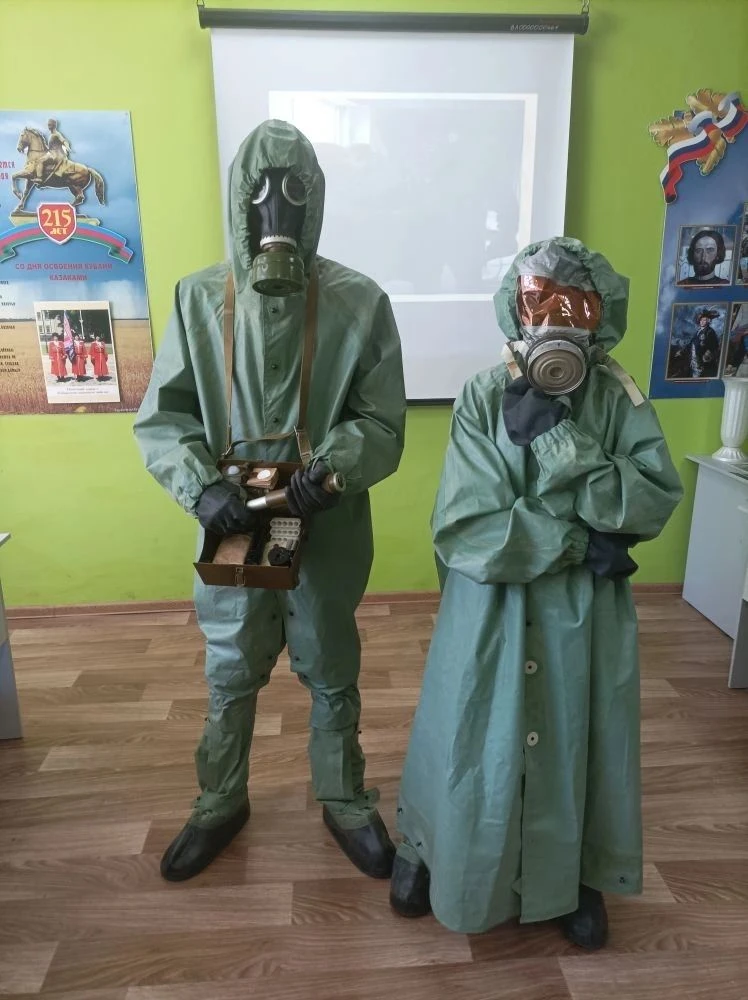 ☢️ Преподаватель ОБЗР Р.В. Бублик провел для студентов отделения сельского хозяйства и строительных 