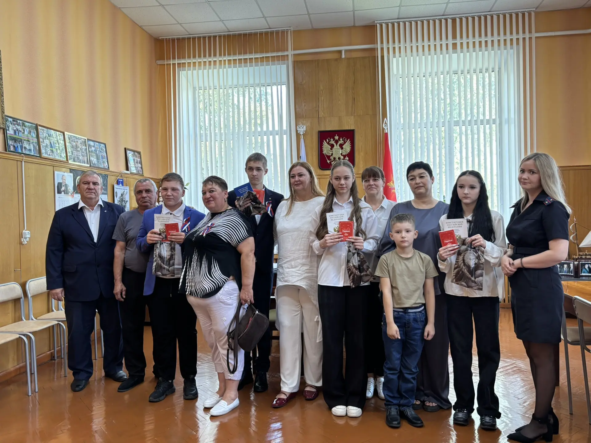 В преддверии Дня Государственного флага Российской Федерации, в рамках Всероссийского п...