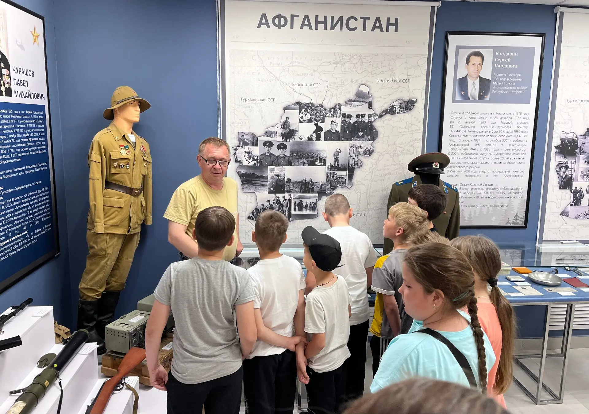 Лебединские учащиеся в Музее боевой славы