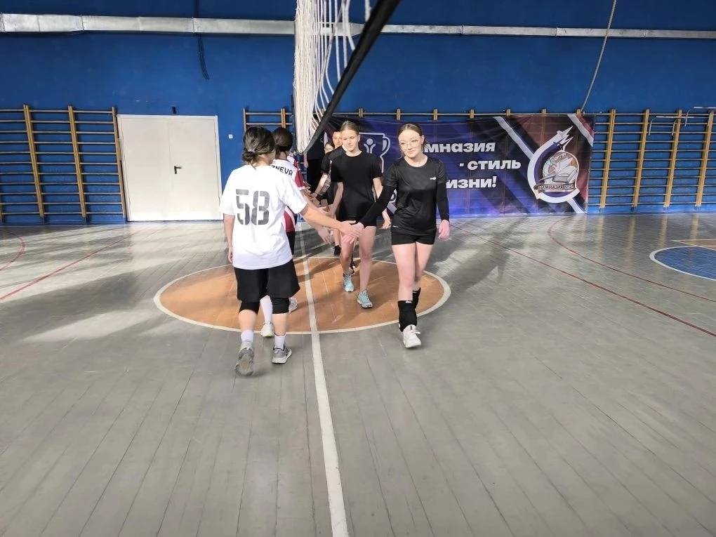 💪🏻ГИМНАЗИЯ-ЭТО ЗДОРОВЫЙ ОБРАЗ ЖИЗНИ!  🏐В гимназии прошёл конкурс по волейболу «А ну‑ка, девочки!» ср
