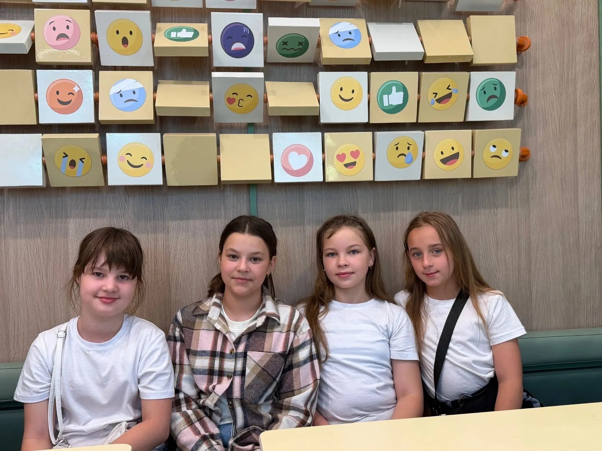 🎉 Сегодня в Среднеапоченской школе состоялось открытие после капитального ремонта обно...