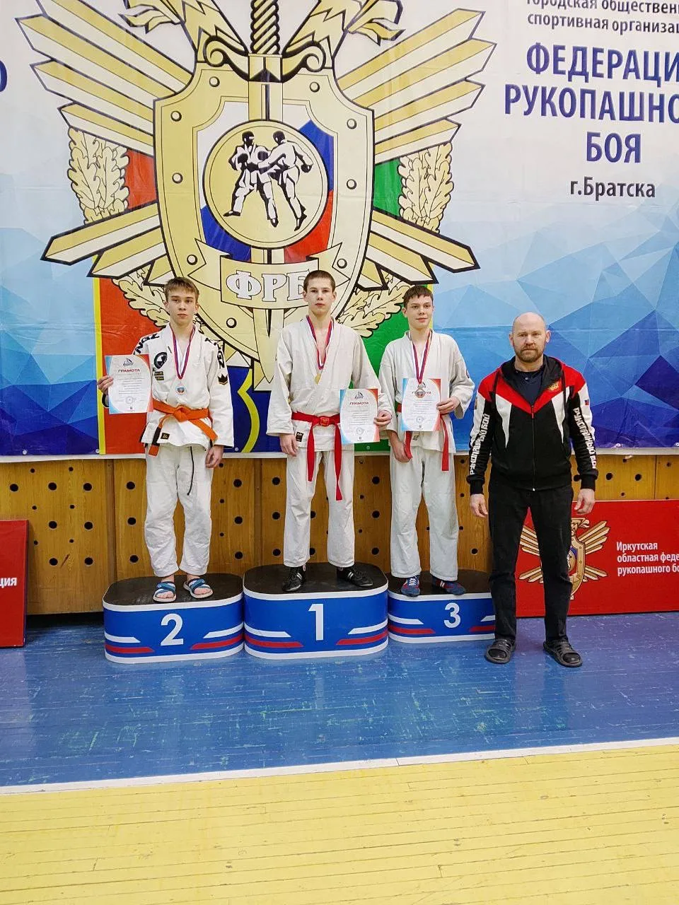🥊 Наши парни не отстают! Эстафета побед продолжается  Продолжаем делиться триумфальными итогами горо