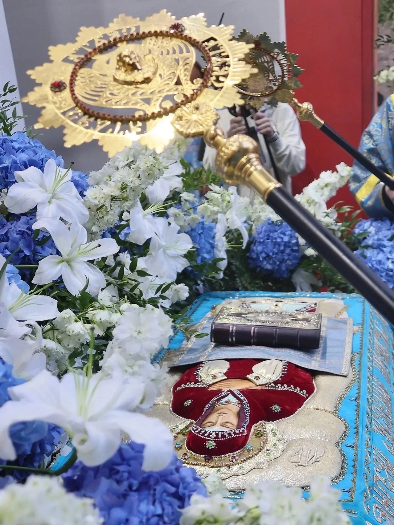 Вот и приблизились мы к празднику Успения Божией Матери, к которому верующие готовились...
