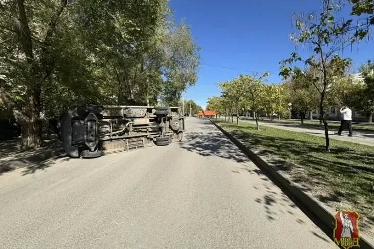 😱В Волгограде уточнили данные о ДТП со скорой: есть пострадавшие
