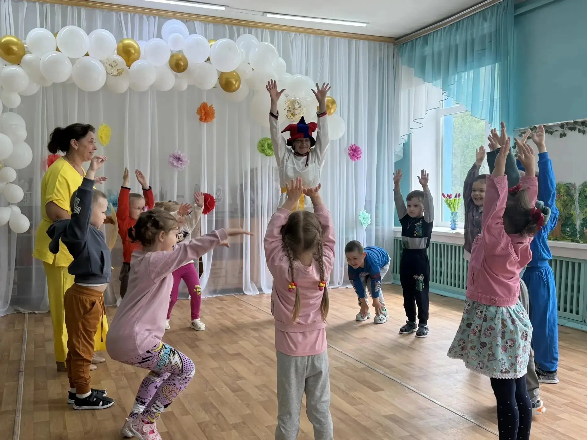 1 июня 🏖️ в нашем детском саду для детей было подготовлено и проведено🌈  праздничное,...