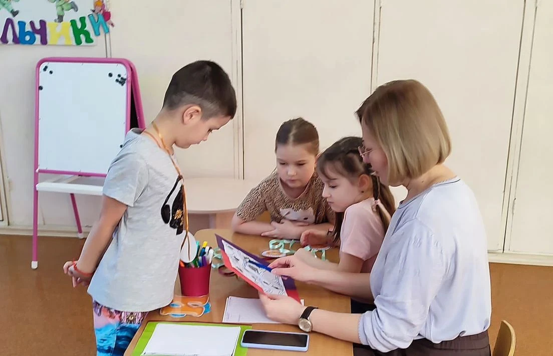 Накануне праздника силы, мужества и храбрости💪2️⃣3️⃣в подготовительной группе "Солнышко" прошла увле