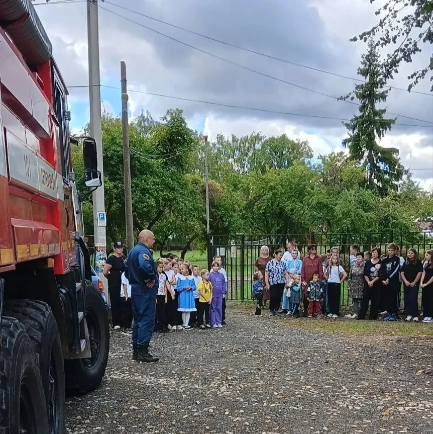 🔥 Профессия пожарного — это не просто работа, а настоящее призвание! 🚒