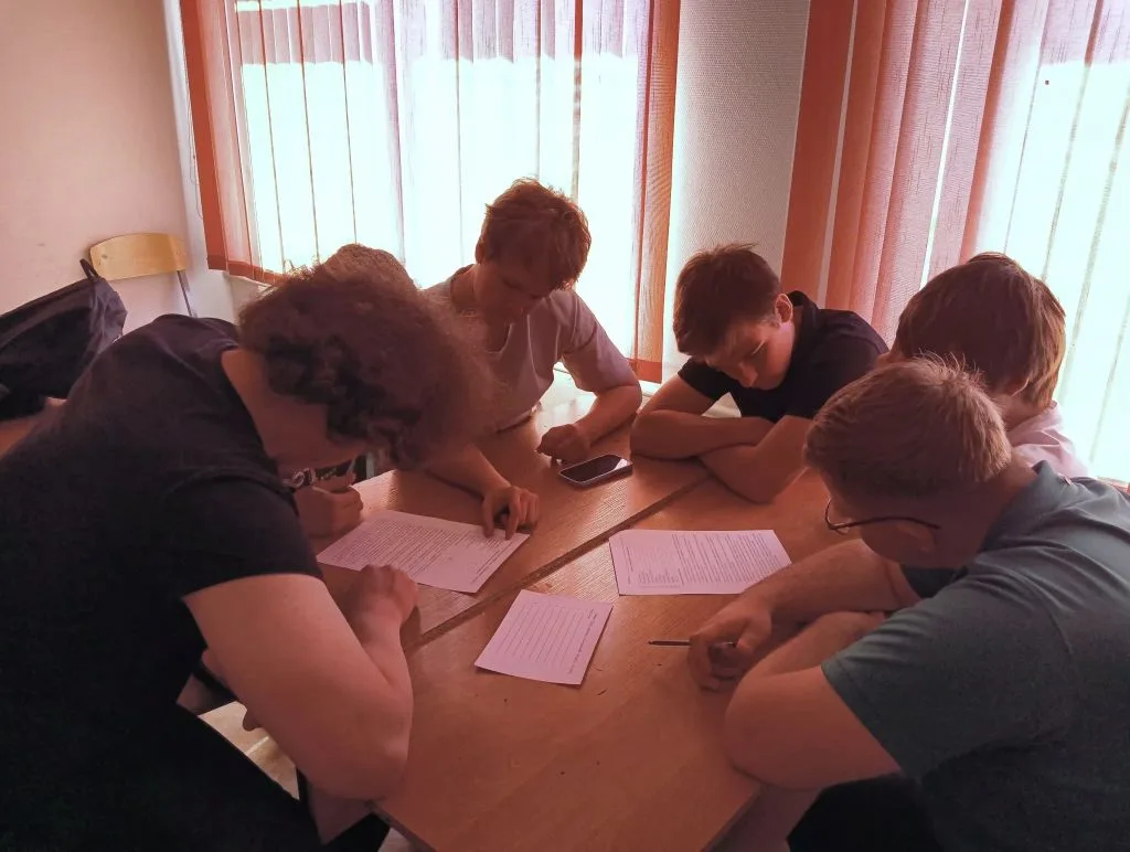 🤔В четверг у учеников физико-математического направления состоялся интеллектуальный кв...
