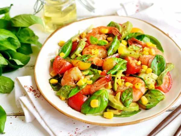 🍤 Салат с жареными креветками