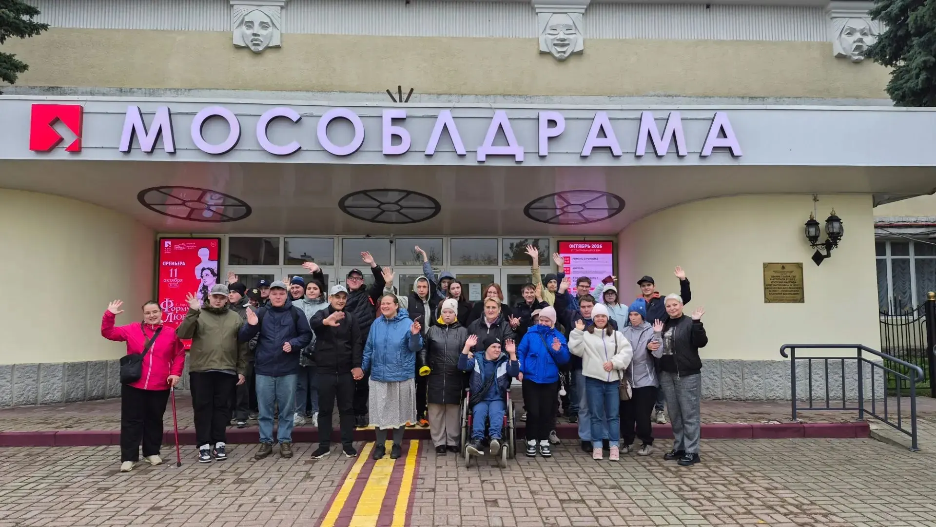 🎭 О том, как ремесленники «Тайну платяного шкафа» познавали 🚪✨