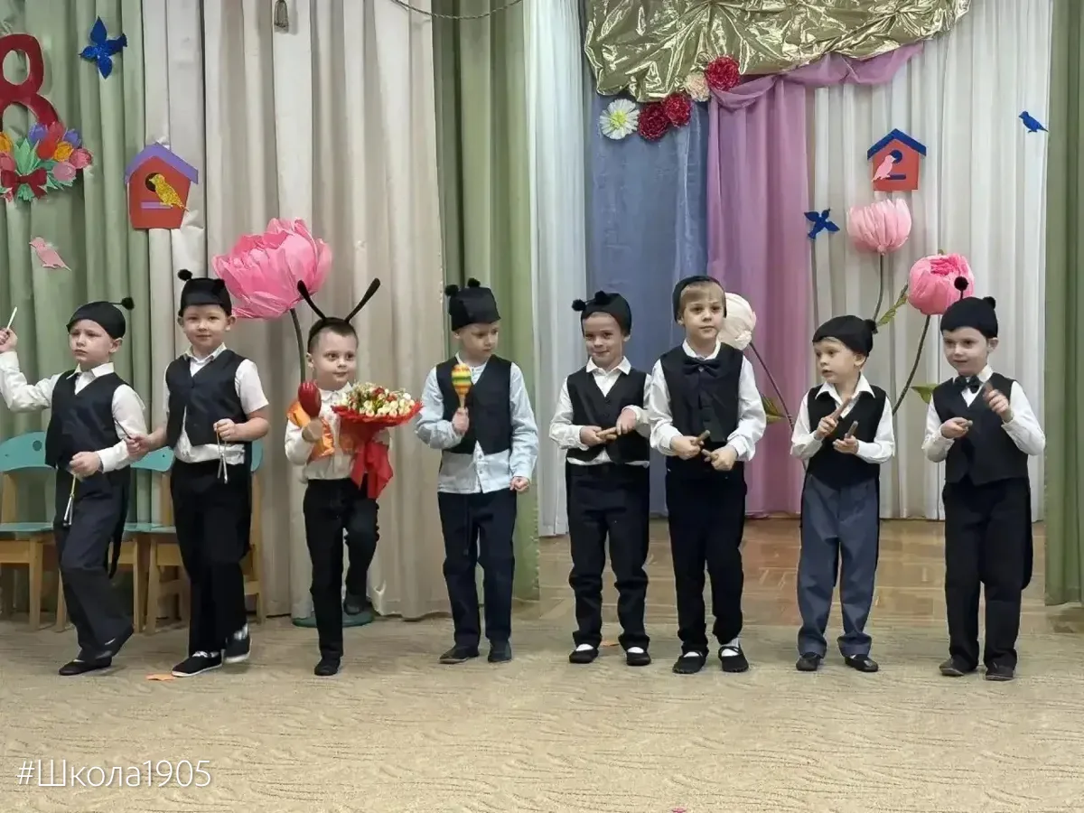 🌷 Весенние праздники для мам  Накануне 8 марта в дошкольном отделении 1 прошли яркие и тёплые праздн