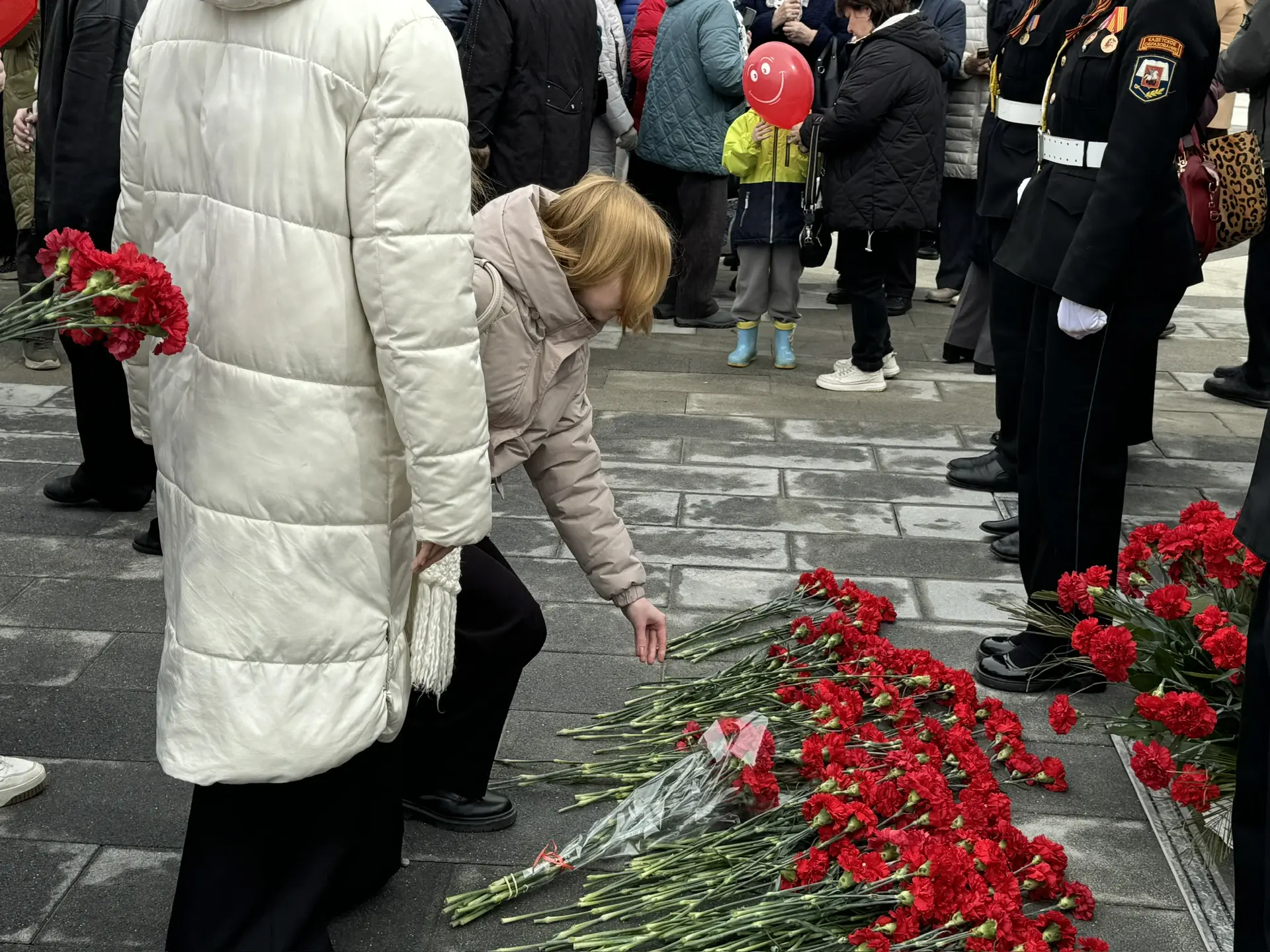🇷🇺 1 Мая — День Весны и Труда  Митинг, посвящённый празднику, прошёл у мемориала«Зенитное орудие». В