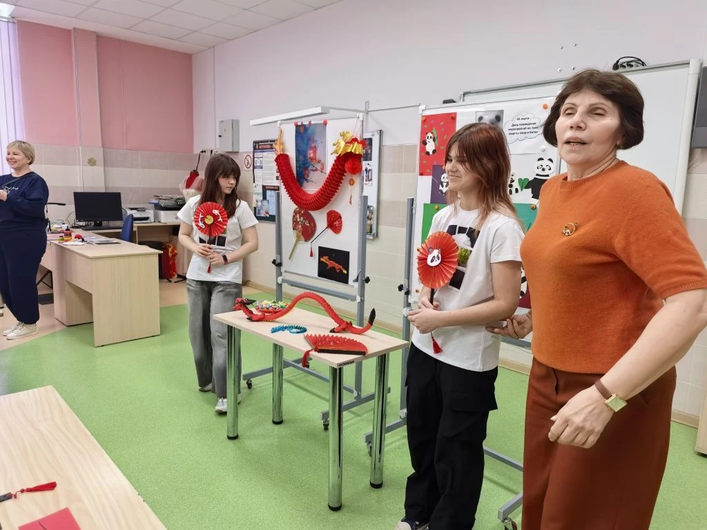 🇨🇳 День Китая в Видновской гимназии: путешествие от Москвы до Пекина.   Сегодня наша гимназия стала 