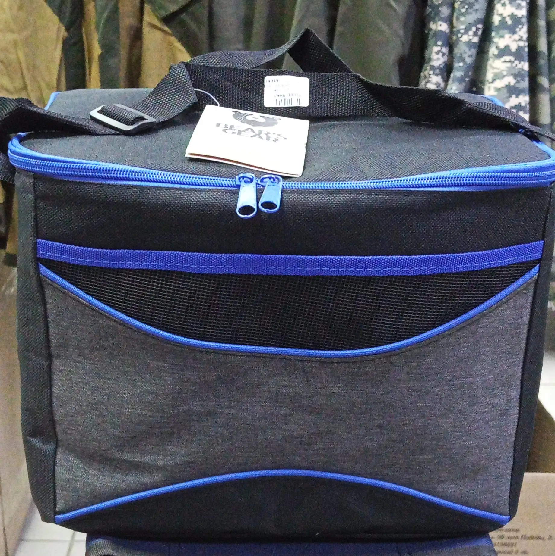 Термосумка BAROUGE BEARS GEAR 
Объём: 18 литров
Размеры: 32*22*26
Цвет: чёрный
Цена: 3395₽