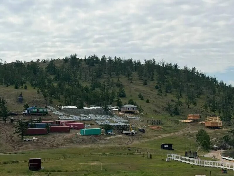 🚨 На Байкале ради новой турбазы срезали часть сопки. Делом занялась прокуратура